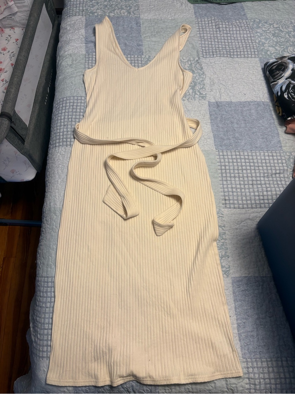 American Eagles Ribbed Cream Dress